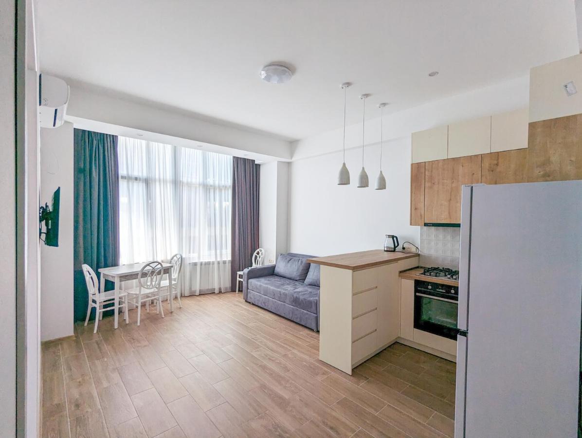 Brand New Apartment In คูทายสิ ภายนอก รูปภาพ