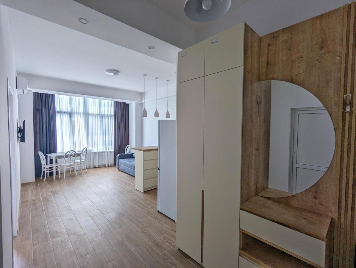 Brand New Apartment In คูทายสิ ภายนอก รูปภาพ