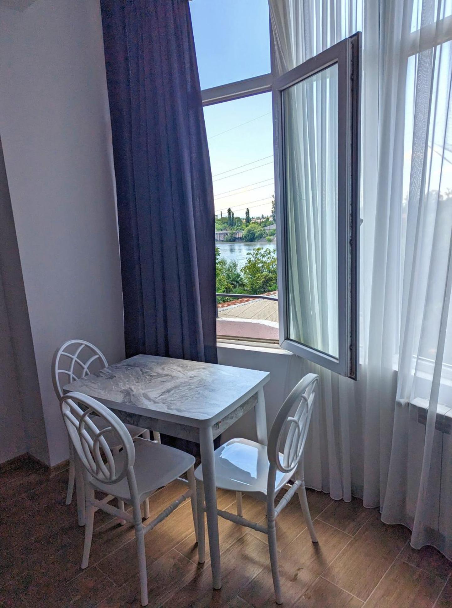 Brand New Apartment In คูทายสิ ภายนอก รูปภาพ